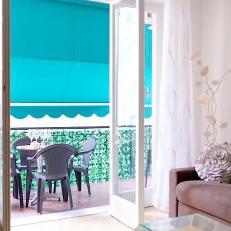 Portofino City Center - Near Sea - Ac - Wi-fi شقة *
